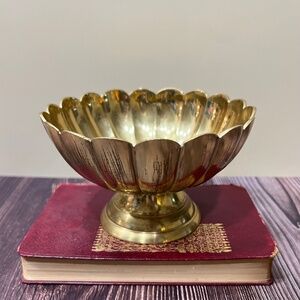 Mid Century Modern Brass Scalloped Pedestal Bowl Vintage Catch All Trinket Dish